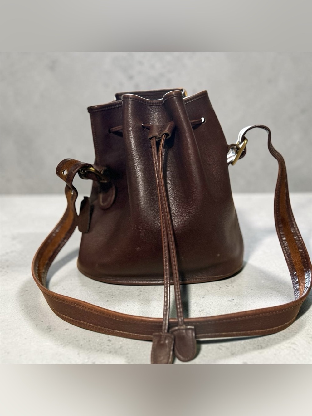 Coach Vintage Brown Leather Draw String Bucket Bag no. 9154